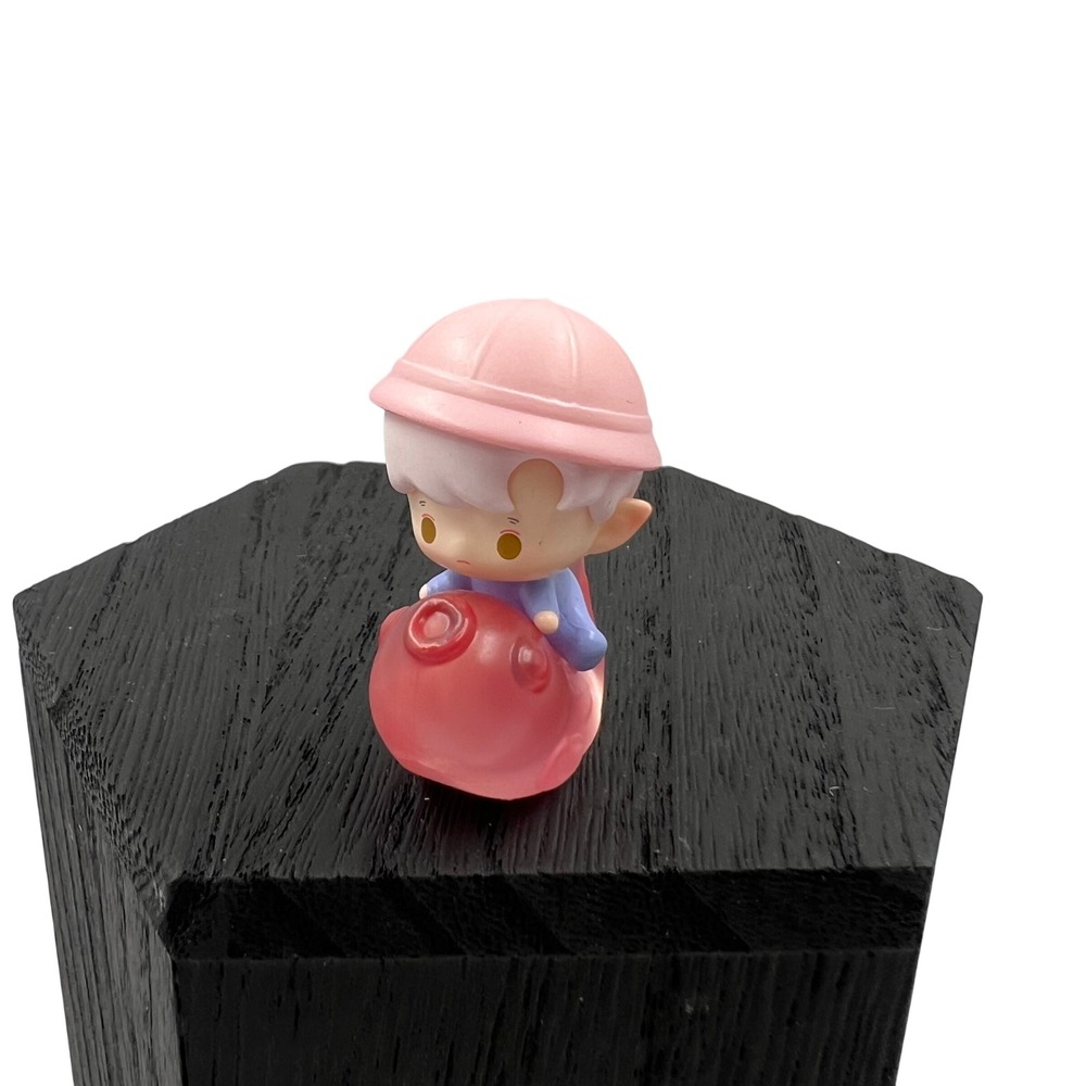 POP MART HACIPUPU Pink Hat Lavender Outfit Seated Figure Collectible